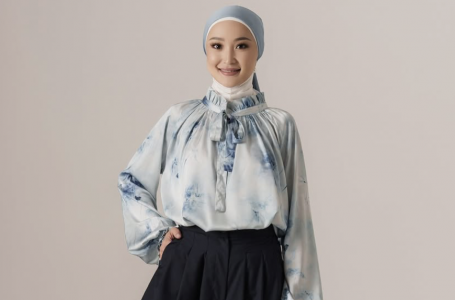 Танымал әнші Мөлдір Әуелбекова партия қатарына қабылданды