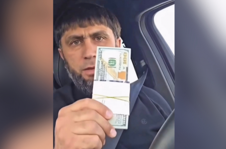 Су тасқынында Атырауға қапшық тасыған дағыстандық азаматқа Қазақстаннан бір бума доллар келген