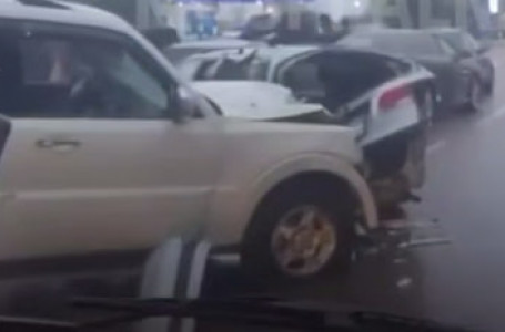 Алматыда бір мезетте бес көлік соқтығысқан