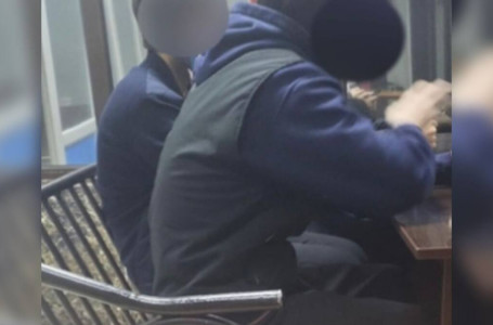 Алматыда жасөспірім тізгіндеген көлік көзге түсіп қалды