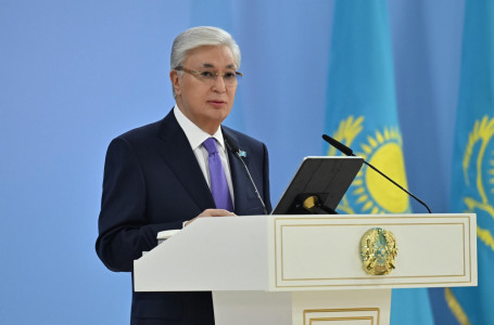 Тоқаев азаматтарды Ұлттық кітап күнімен құттықтады