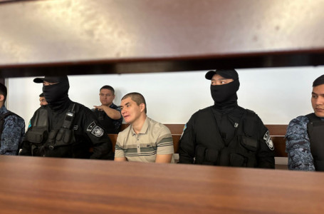 Отбасындағы келіспеушілік қашан басталды? Сотта Сұлтан Сәрсемәлиевтің анасы жауап берді