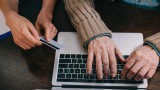 Ақтөбеде зейнеткер АҚШ-тың отставкадағы әскери офицерімен сөйлесіп жүрмін деп ойлап алданған