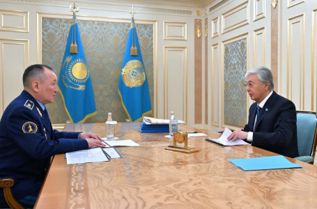 Тоқаев қорғаныс министрі Дәурен Қосановты қабылдады