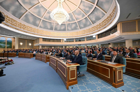 Президент Құрылтайдың алдында қандай міндет тұрғанын айтты