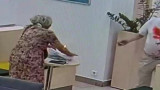 Павлодардағы банкте петарда жарылды: зардап шеккен зейнеткерлердің жағдайы қалай?
