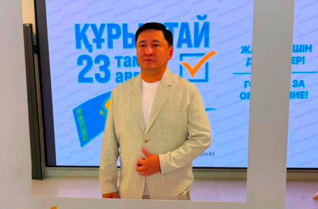 Маңғыстауда танымал эстрада әншісі Ақылбек Жеменей өз таңдауын жасады