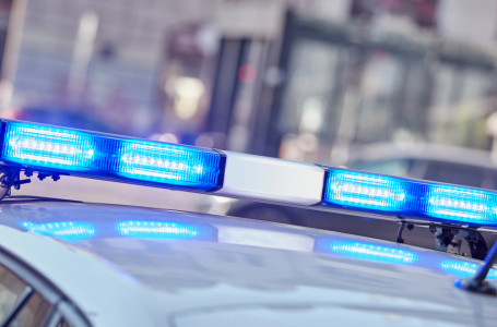 Астанада әйел биіктен құлап, сәби отырған арбаның үстіне түсті