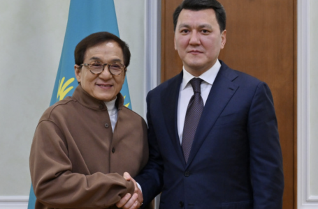 Ерлан Қарин әйгілі актер Джеки Чанмен кездесті