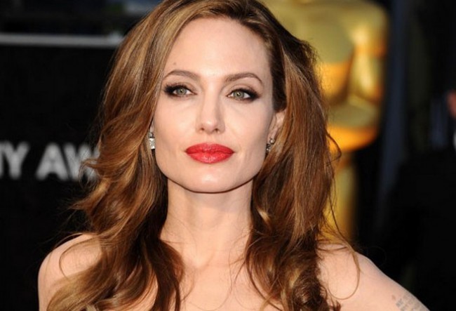 Анджелина Джолидің құпиясы неде? 