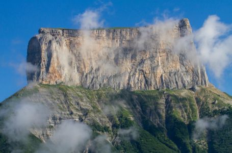 Mont Aiguille: Сұлу шың