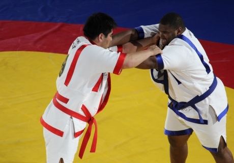 «Әлем барысы». Бейбіт Ыстыбаев кубалық балуаннан ұтылды