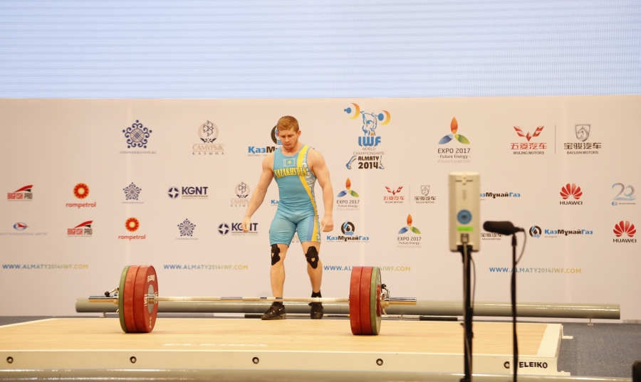 Альберт алғашқы ондықты қорытындылады