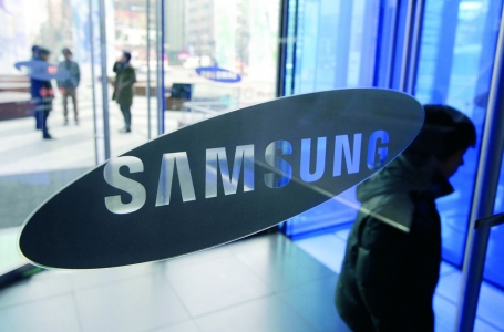 Samsung қызметкерлерінің жалақысы қысқарды
