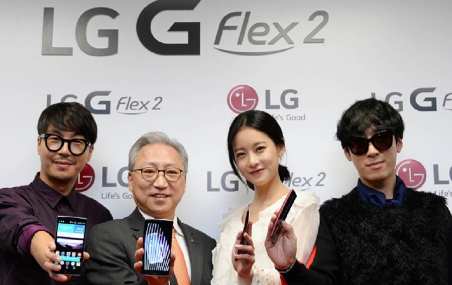 LG G Flex 2 смартфоны ресми сатылымға қашан шығады? 