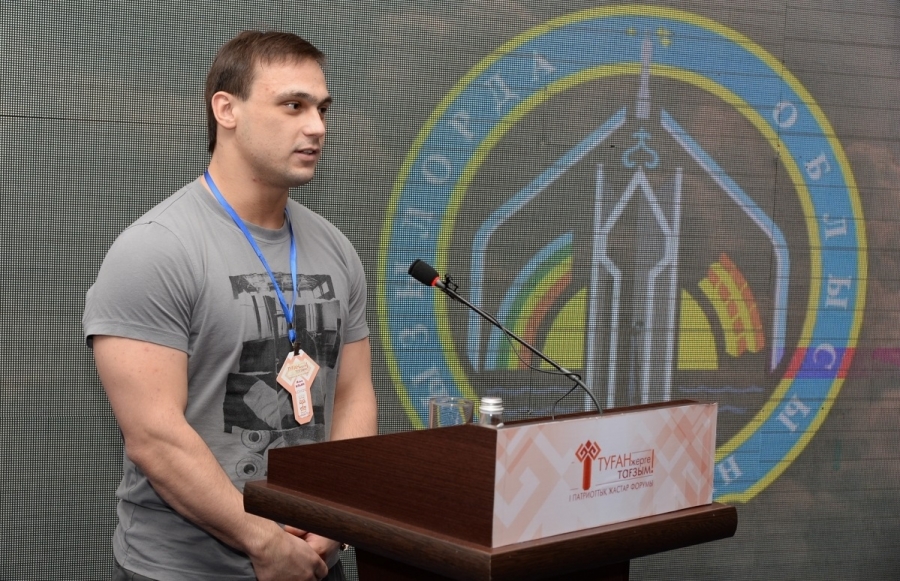 Илья Ильин Лондонда ағылшын тілін оқуды бастады