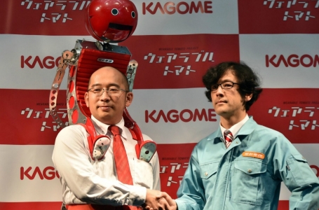 Tomatan – жүгіру барысында қызанақпен азықтандыратын жаңа робот  (Видео) 