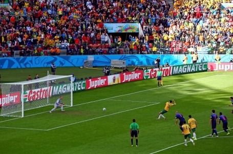 ФИФА пенальтиді ойлап тапқан футболшының бейітін қалпына келтірмек