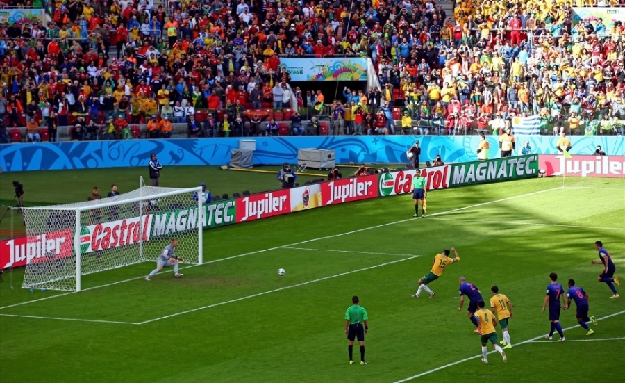 ФИФА пенальтиді ойлап тапқан футболшының бейітін қалпына келтірмек
