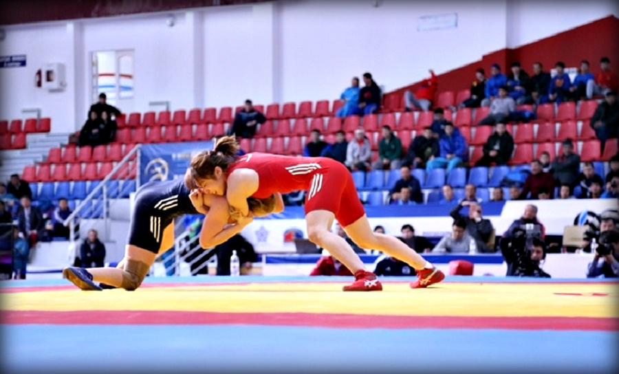 Қазақстандық балуандар Минскіден олжалы оралды