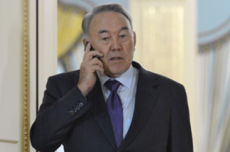 Назарбаевты бірқатар елдің басшысы сайлаудағы жеңісімен телефон арқылы құттықтады