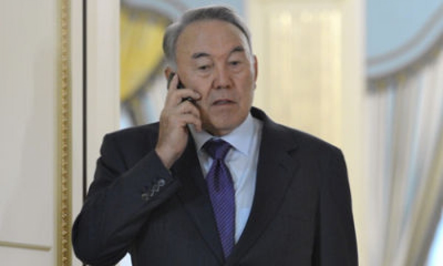 Назарбаевты бірқатар елдің басшысы сайлаудағы жеңісімен телефон арқылы құттықтады