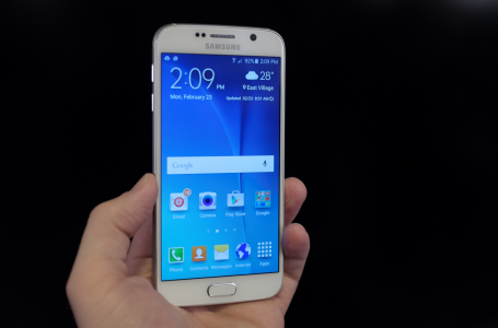 Samsung Galaxy S6 смартфонын көшірмесінен қалай ажыратамыз?