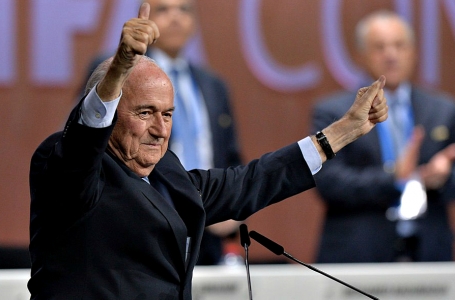 Йозеф Блаттер ФИФА президенті болып қайта сайланды