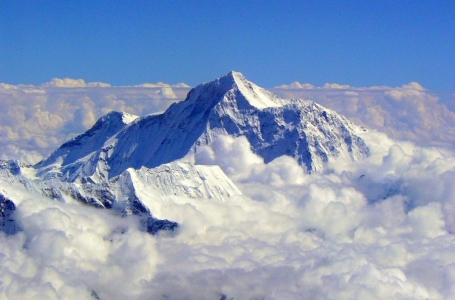 Эверест әлемдегі ең биік шың емес 