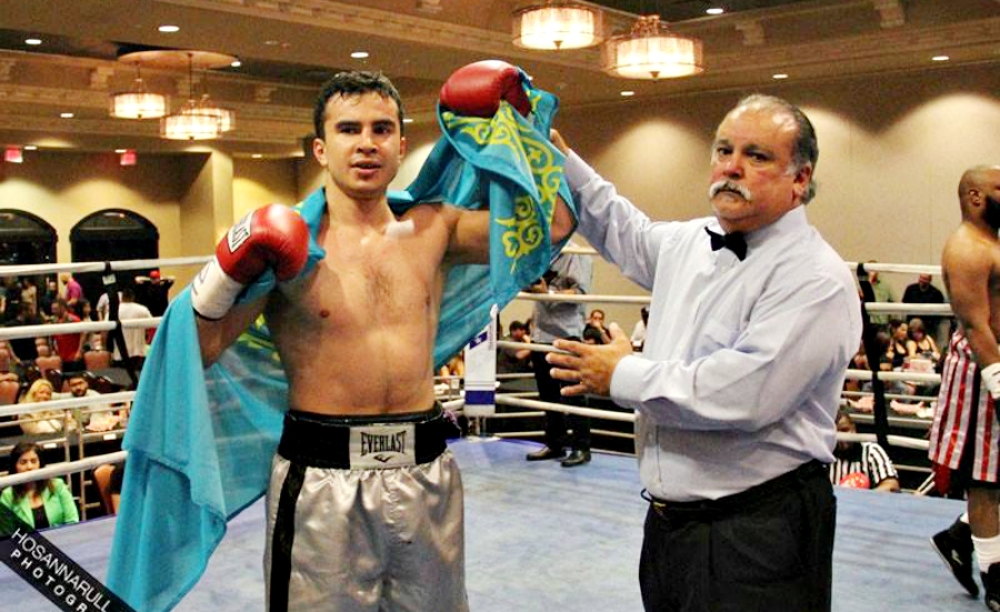 Радмир Ахмадиев кәсіпқой бокстағы алтыншы кездесуін жеңіспен аяқтады