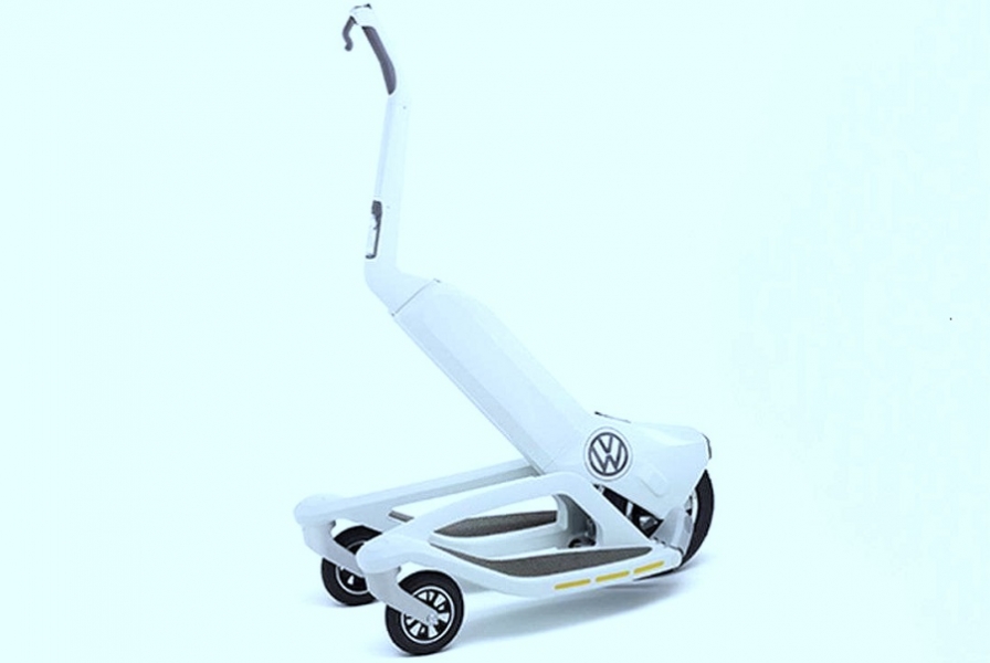 Volkswagen тоқпен жүретін скутер құрастырды 