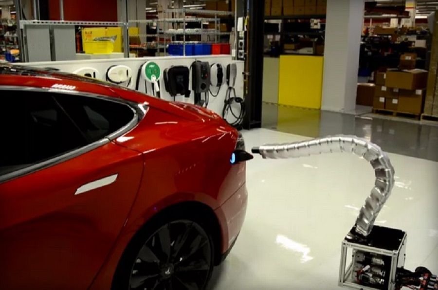 Tesla Motors қуаттау станциясының прототипін таныстырды (видео)