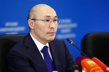 Назарбаев Келімбетовке валюталық саясат шараларын шұғыл әзірлеуді тапсырды
