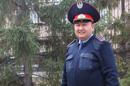 Астана полицейі бір әйелді босандырып алды 