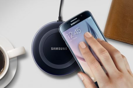 Samsung жаңа iPhone-ды күлкі етті 
