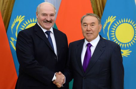 Назарбаев Лукашенконы сайлаудағы жеңісімен құттықтады