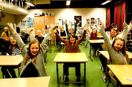 Норвегиялық оқушылар бір-біріне баға береді