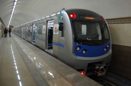 Алматыдағы жаңадан салынып жатқан метро бекетіне Бауыржан Момышұлының есімі берілу тиіс