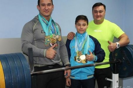 Атыраулық 13 жастағы жігіт әлемдік үш рекорд орнатты