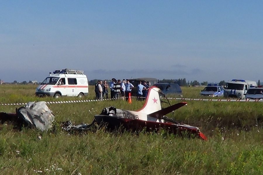Ресейде Ан-2 ұшағы құлап, үш адам мерт болған