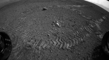 "Кьюриосити" Марс бетіндегі алғашқы қадамдарын басты