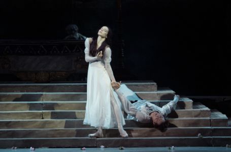 Мүсірепов театрында премьера. «Бір сен үшін тудым» («Ромео мен Джульетта»)