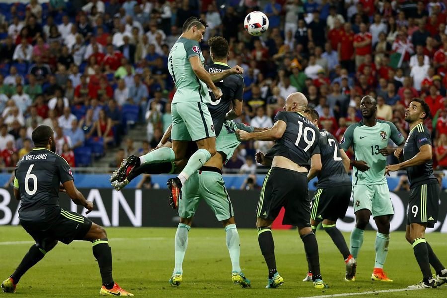 Португалия құрамасы Еуропа чемпионатының финалына шықты
