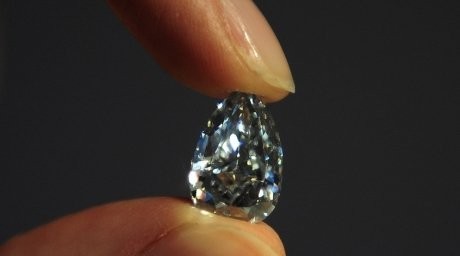 Қытайлық азамат 13,6 мың доллар тұратын бриллиантты жұтып жіберді