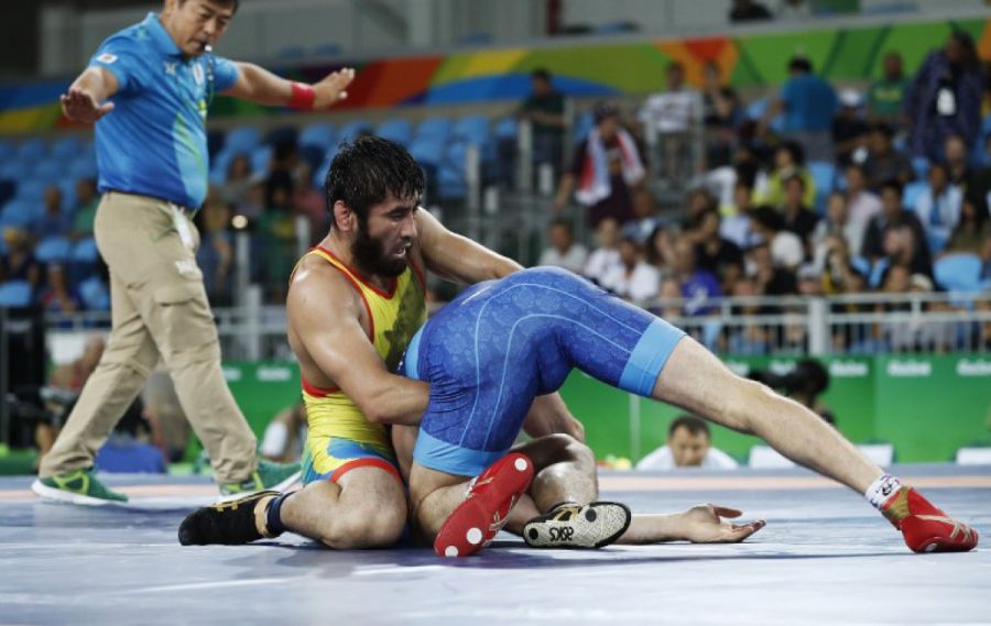 Ғалымжан Өсербаев Олимпиаданың жартылай финалына шықты