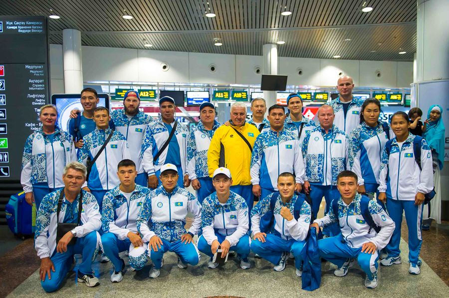 Бүгін Олимпиада жүлдегерлері Алматы әуежайына қонады 