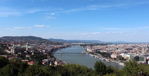 Будапешт – Еуропа төріндегі әсем қала
