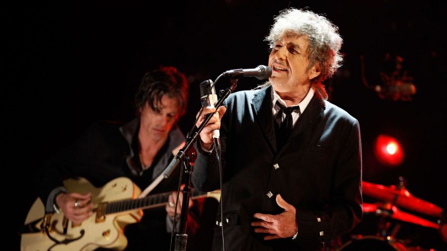 Нобель сыйлығы  белгілі музыкант Боб Диланға бұйырды 