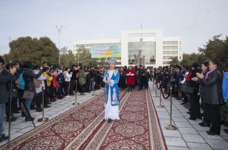 Тәуелсіздіктің 25 жылдығына орай «Қазақстан – Еуразия жүрегі» атты театр фестивалі басталды