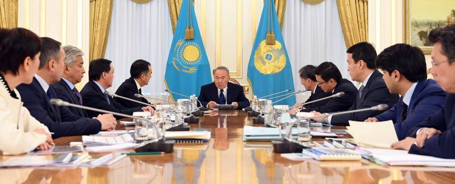 Назарбаев Қазақстанның әлеуметтік-экономикалық даму мәселелері жөнінде кеңес өткізді